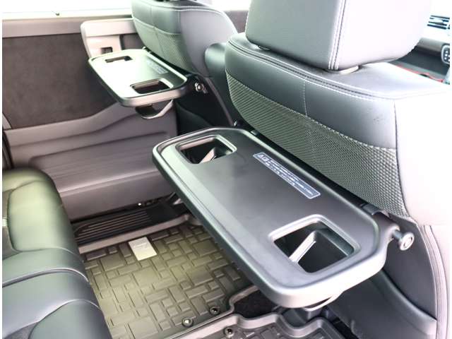 ホンダ Ｎ　ＢＯＸ カスタム ６６０ Ｌ ターボ スタイルプラス ブラック ４ＷＤ R5年 (関東) 99