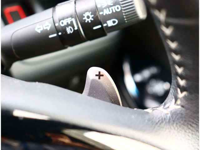 ホンダ Ｎ　ＢＯＸ カスタム ６６０ Ｌ ターボ スタイルプラス ブラック ４ＷＤ R5年 (関東) 99