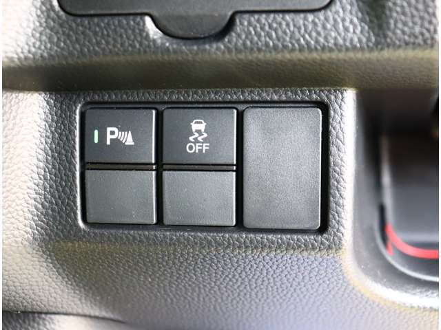 ホンダ Ｎ　ＢＯＸ カスタム ６６０ Ｌ ターボ スタイルプラス ブラック ４ＷＤ R5年 (関東) 99