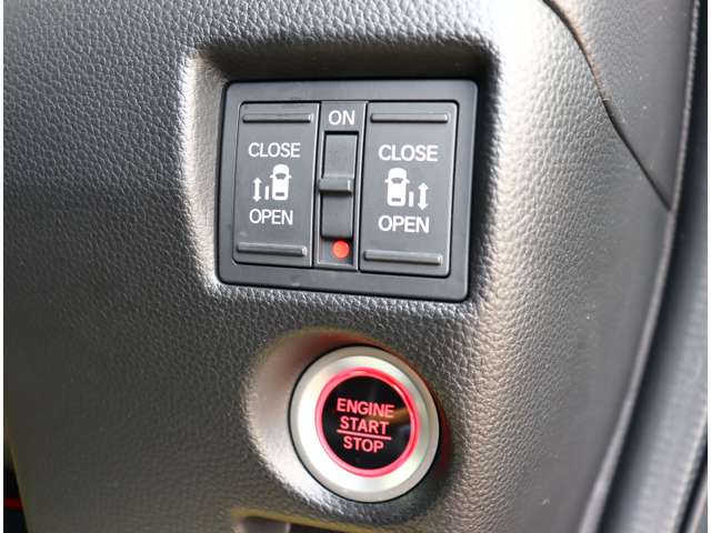 ホンダ Ｎ　ＢＯＸ カスタム ６６０ Ｌ ターボ スタイルプラス ブラック ４ＷＤ R5年 (関東) 99