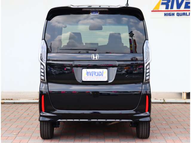 ホンダ Ｎ　ＢＯＸ カスタム ６６０ Ｌ ターボ スタイルプラス ブラック ４ＷＤ R5年 (関東) 99