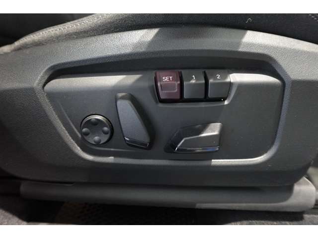 ＢＭＷ Ｘ２ Ｘドライブ２０Ｉ Ｍスポーツ ４ＷＤ R6年 (近畿) 99