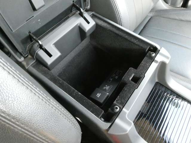 ランドローバー ディスカバリー　スポーツ ランドマークプラス ディーゼルターボ ４ＷＤ R1年 (関東) 99