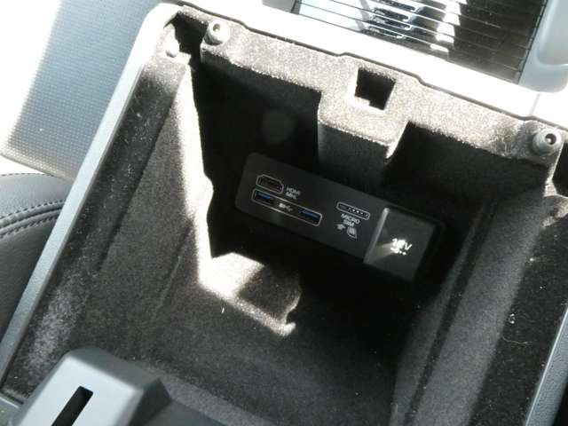 ランドローバー ディスカバリー　スポーツ ランドマークプラス ディーゼルターボ ４ＷＤ R1年 (関東) 99