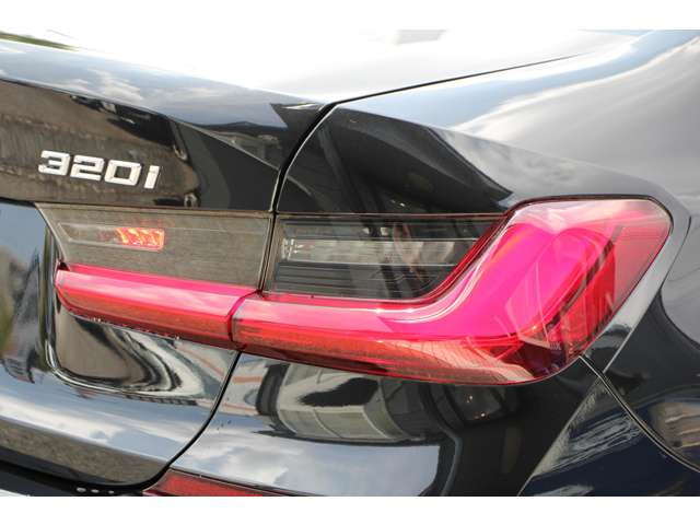 ＢＭＷ ３シリーズ ３２０ｉ　Ｍスポーツ R1年 (関東) 99