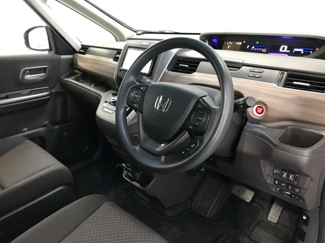 ホンダ フリード １．５ Ｇ ホンダセンシング ４ＷＤ R3年 (北海道) 99