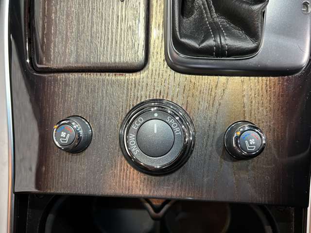 日産 フーガ　ハイブリッド ３．５ ＶＩＰ R1年 (関東) 99