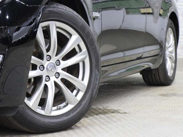 日産 フーガ　ハイブリッド ３．５ ＶＩＰ R1年 (関東) 99