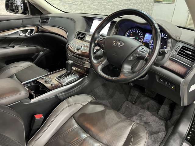 日産 フーガ　ハイブリッド ３．５ ＶＩＰ R1年 (関東) 99