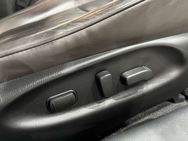 日産 フーガ　ハイブリッド ３．５ ＶＩＰ R1年 (関東) 99