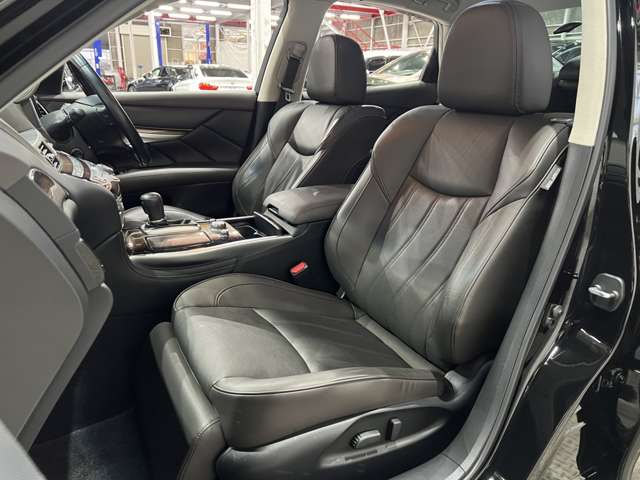 日産 フーガ　ハイブリッド ３．５ ＶＩＰ R1年 (関東) 99