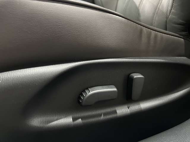 日産 フーガ　ハイブリッド ３．５ ＶＩＰ R1年 (関東) 99