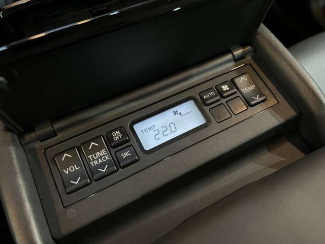 日産 フーガ　ハイブリッド ３．５ ＶＩＰ R1年 (関東) 99