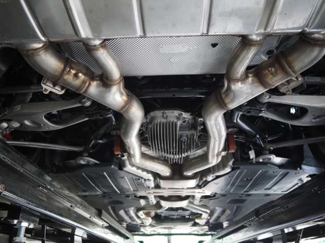 ＢＭＷ Ｍ２クーペ ３．０ R5年 (近畿) 99