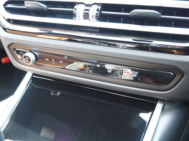 ＢＭＷ Ｍ２クーペ ３．０ R5年 (近畿) 99