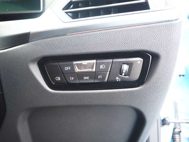 ＢＭＷ Ｍ２クーペ ３．０ R5年 (近畿) 99