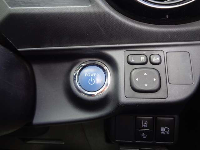 トヨタ アクア １．５ Ｓ スタイルブラック H29年 (中国) 99