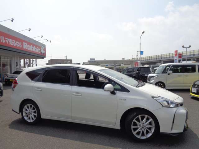 トヨタ プリウスΑ １．８ Ｓ ツーリングセレクション H29年 (中国) 99