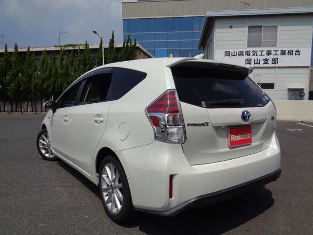 トヨタ プリウスΑ １．８ Ｓ ツーリングセレクション H29年 (中国) 99