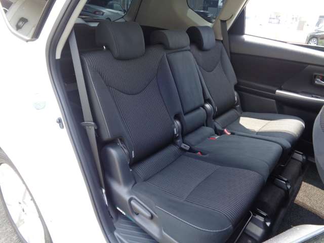 トヨタ プリウスΑ １．８ Ｓ ツーリングセレクション H29年 (中国) 99