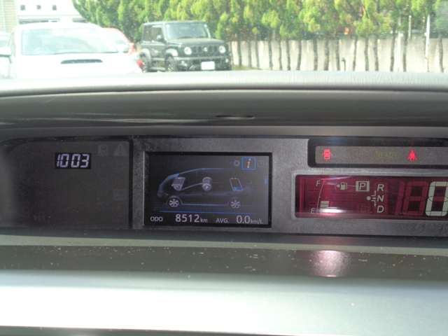 トヨタ プリウスΑ １．８ Ｓ ツーリングセレクション H29年 (中国) 99