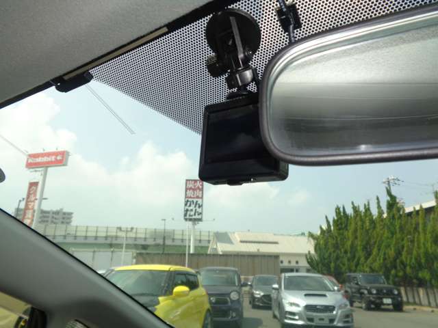 トヨタ プリウスΑ １．８ Ｓ ツーリングセレクション H29年 (中国) 99