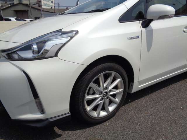 トヨタ プリウスΑ １．８ Ｓ ツーリングセレクション H29年 (中国) 99