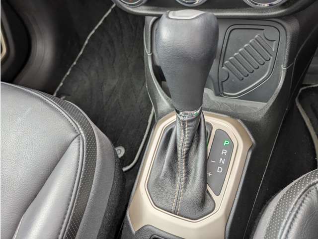 ジープ レネゲード リミテッド H28年 (東北) 99