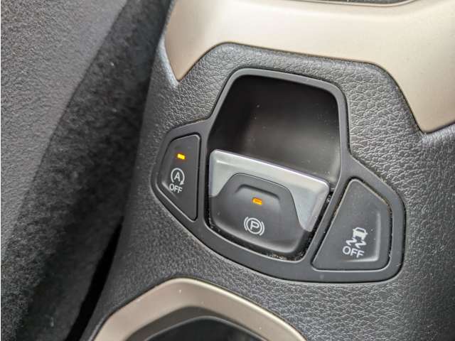 ジープ レネゲード リミテッド H28年 (東北) 99