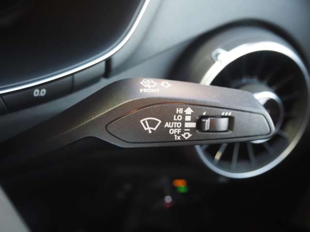 アウディ ＴＴ クーペ ４０ ＴＦＳＩ Ｓラインパッケージ R2年 (近畿) 99