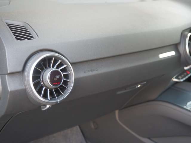 アウディ ＴＴ クーペ ４０ ＴＦＳＩ Ｓラインパッケージ R2年 (近畿) 99