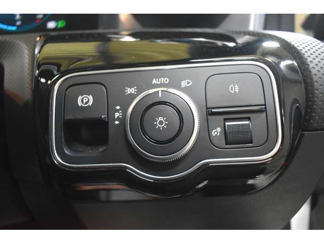 メルセデスベンツ ＣＬＡシューティングブレーク ＣＬＡ２００Ｄ ＡＭＧライン ディーゼルターボ R4年 (関東) 99