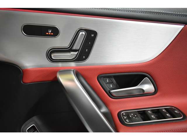 メルセデスベンツ ＣＬＡクラス ＣＬＡ２００Ｄ ＡＭＧライン ディーゼルターボ R2年 (関東) 99