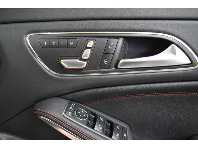 メルセデスベンツ ＣＬＡクラス ＣＬＡ１８０　スポーツ H28年 (関東) 99