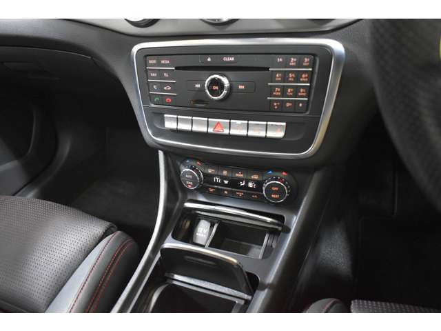 メルセデスベンツ ＣＬＡクラス ＣＬＡ１８０　スポーツ H28年 (関東) 99