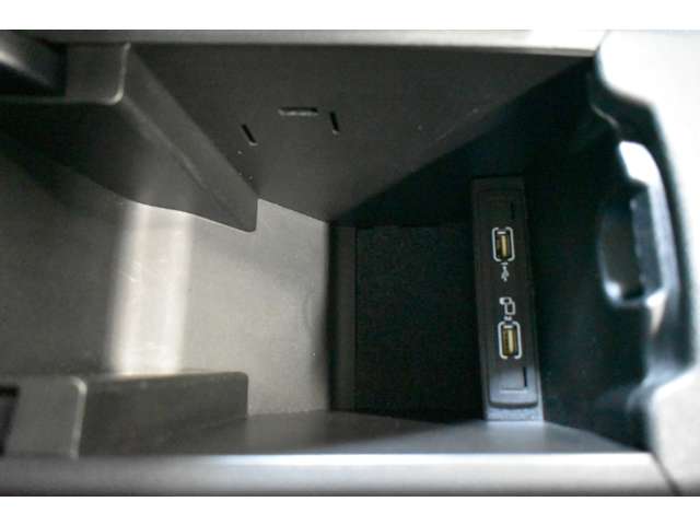 メルセデスベンツ ＣＬＡクラス ＣＬＡ１８０　スポーツ H28年 (関東) 99