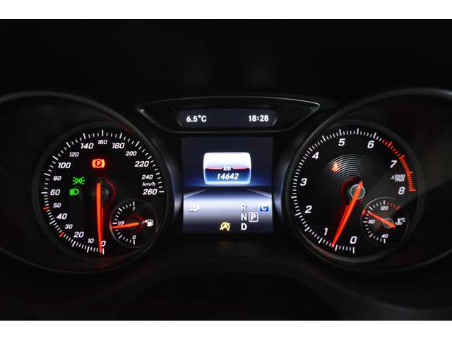 メルセデスベンツ ＣＬＡクラス ＣＬＡ１８０　スポーツ H28年 (関東) 99