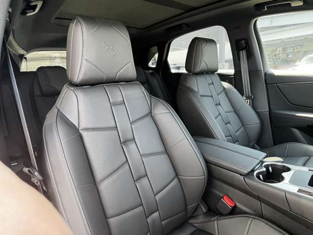 シトロエン ＤＳ７ オペラ Ｅ－ＴＥＮＳＥ ４×４ ４ＷＤ R6年 (東北) 99