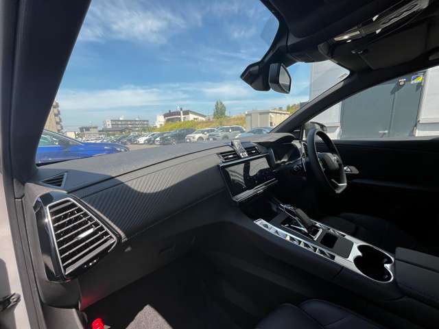 シトロエン ＤＳ７ オペラ Ｅ－ＴＥＮＳＥ ４×４ ４ＷＤ R6年 (東北) 99