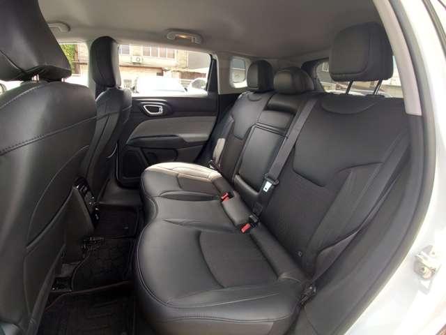 ジープ コンパス ロンジチュード R4年 (中国) 99