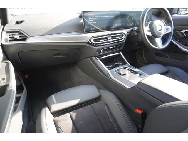 ＢＭＷ ３シリーズ ３２０Ｄ Ｘドライブ Ｍスポーツ ディーゼルターボ ４ＷＤ R5年 (近畿) 99