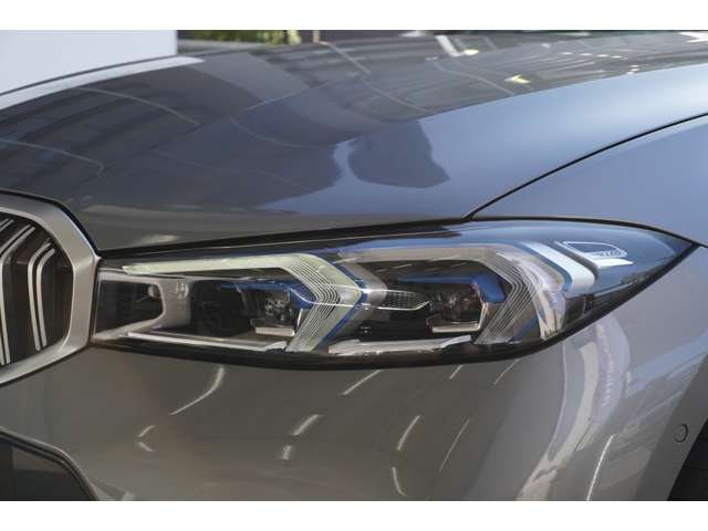 ＢＭＷ ３シリーズ ３２０Ｄ Ｘドライブ Ｍスポーツ ディーゼルターボ ４ＷＤ R5年 (近畿) 99