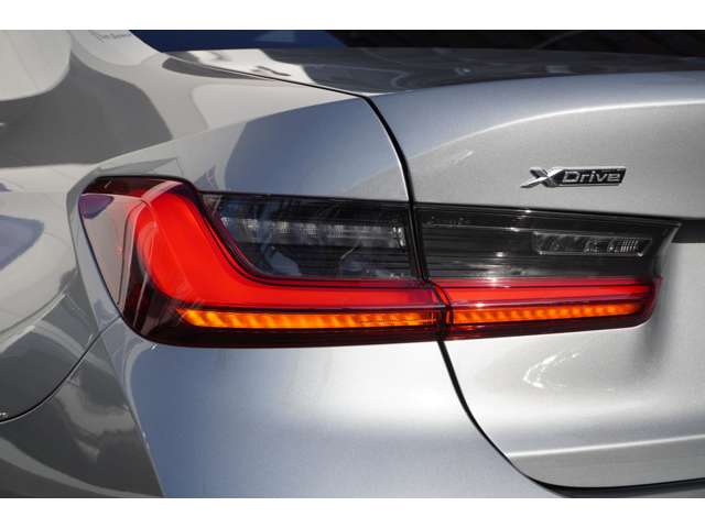 ＢＭＷ ３シリーズ ３２０Ｄ Ｘドライブ Ｍスポーツ ディーゼルターボ ４ＷＤ R5年 (近畿) 99