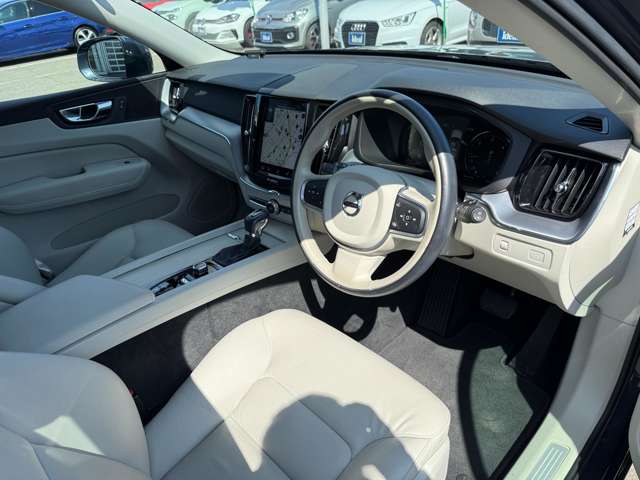 ボルボ ＸＣ６０ Ｄ４ ＡＷＤ モメンタム ディーゼルターボ ４ＷＤ H30年 (東北) 99