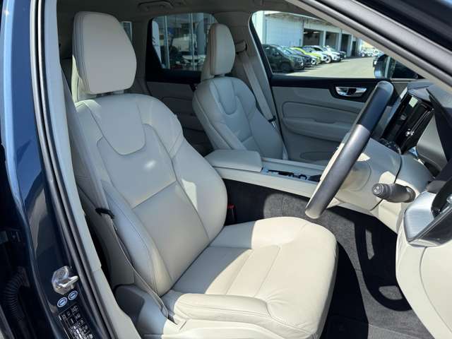ボルボ ＸＣ６０ Ｄ４ ＡＷＤ モメンタム ディーゼルターボ ４ＷＤ H30年 (東北) 99