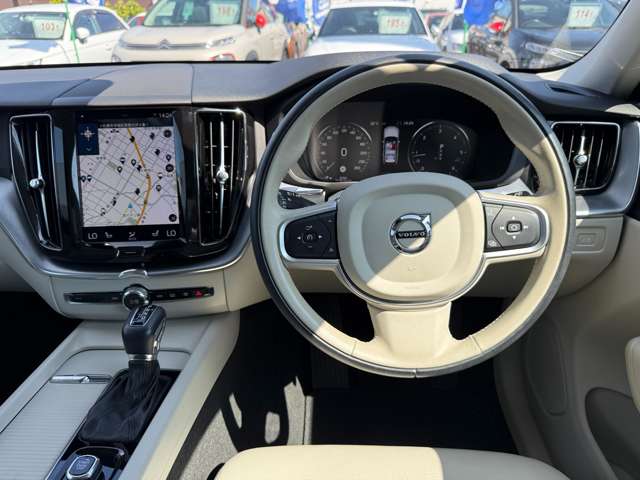 ボルボ ＸＣ６０ Ｄ４ ＡＷＤ モメンタム ディーゼルターボ ４ＷＤ H30年 (東北) 99