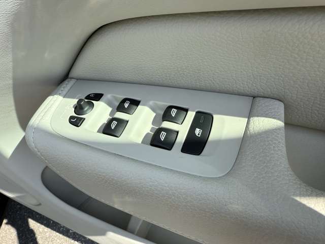 ボルボ ＸＣ６０ Ｄ４ ＡＷＤ モメンタム ディーゼルターボ ４ＷＤ H30年 (東北) 99