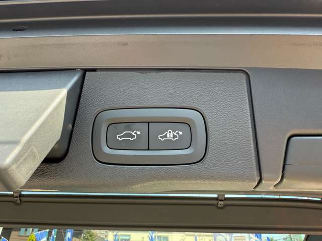 ボルボ ＸＣ６０ Ｄ４ ＡＷＤ モメンタム ディーゼルターボ ４ＷＤ H30年 (東北) 99