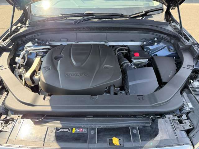 ボルボ ＸＣ６０ Ｄ４ ＡＷＤ モメンタム ディーゼルターボ ４ＷＤ H30年 (東北) 99