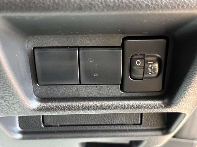 スズキ スペーシア ６６０ ハイブリッド Ｘ ４ＷＤ R5年 (北海道) 99